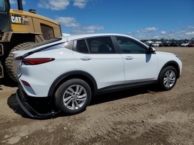 KL47LAE28RB156403 - 2024 BUICK ENVISTA PREFERRED WHITE photo 3