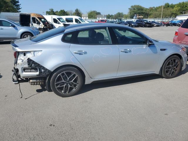 5XXGW4L28KG305684 - 2019 KIA OPTIMA SX SILVER photo 3