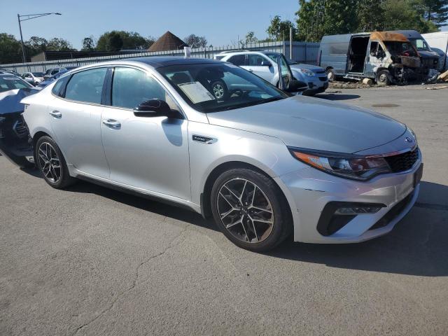 5XXGW4L28KG305684 - 2019 KIA OPTIMA SX SILVER photo 4