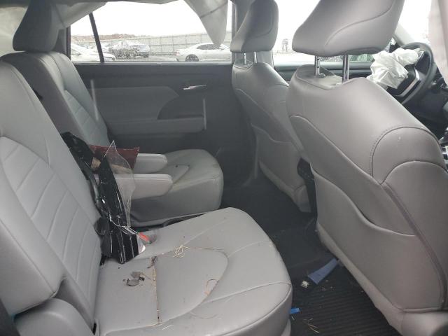 5TDGZRBH0NS236728 - 2022 TOYOTA HIGHLANDER XLE წითელი ფოტო 11