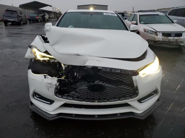 JN1EV7EKXJM340604 - 2018 INFINITI Q60 LUXE 300 WHITE photo 5