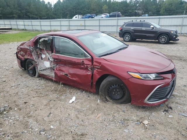 4T1H31AK2MU020129 - 2021 TOYOTA CAMRY LE RED photo 4