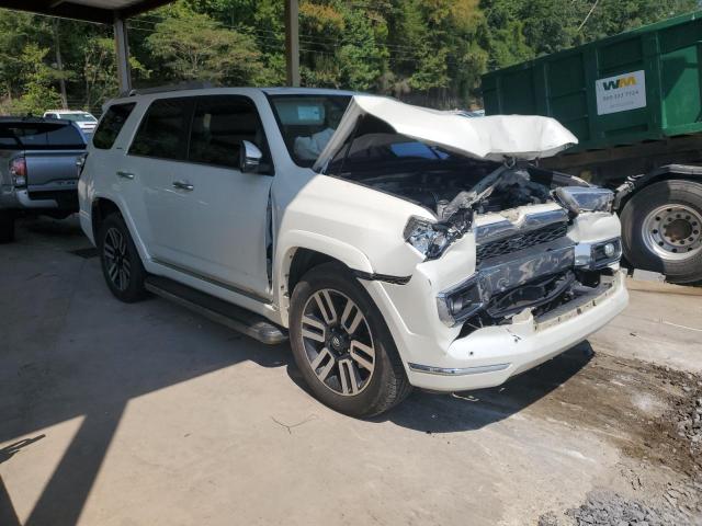 JTEZU5JR3G5144351 - 2016 TOYOTA 4RUNNER SR5 WHITE photo 4