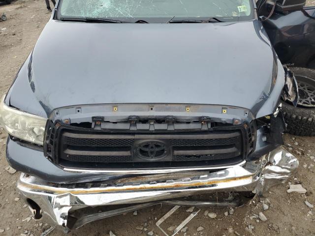 5TFUM5F15AX005500 - 2010 TOYOTA TUNDRA DOUBLE CAB SR5 BLUE photo 11