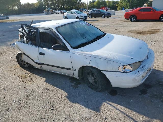 1Y1SK5289WZ418639 - 1998 CHEVROLET GEO PRIZM BASE WHITE photo 4