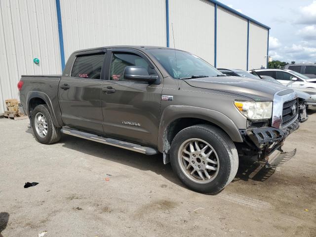 5TBEV54108S474507 - 2008 TOYOTA TUNDRA CREWMAX GOLD photo 4