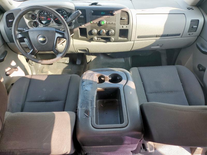 1GC2CVCG3DZ124187 - 2013 CHEVROLET SILVERADO C2500 HEAVY DUTY WHITE photo 8