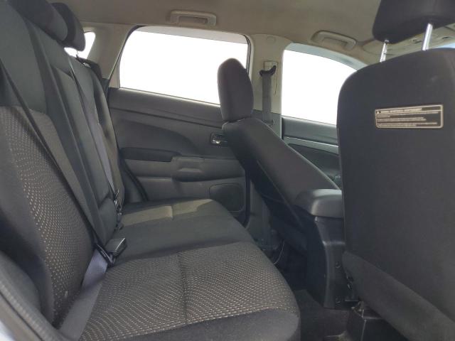 JA4AP3AW5GZ042488 - 2016 MITSUBISHI OUTLANDER ES 银色 照片 11