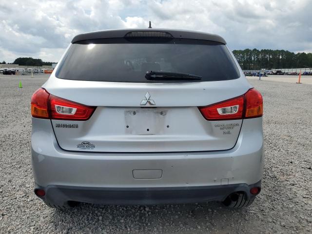 JA4AP3AW5GZ042488 - 2016 MITSUBISHI OUTLANDER ES 银色 照片 6