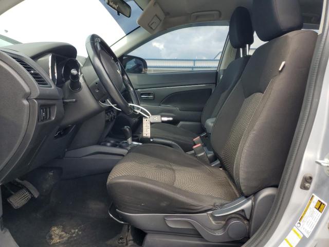 JA4AP3AW5GZ042488 - 2016 MITSUBISHI OUTLANDER ES 银色 照片 7