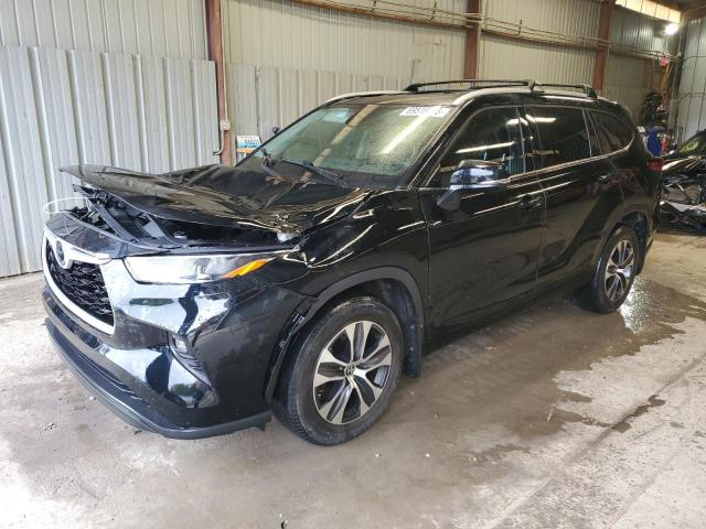2022 TOYOTA HIGHLANDER XLE, 