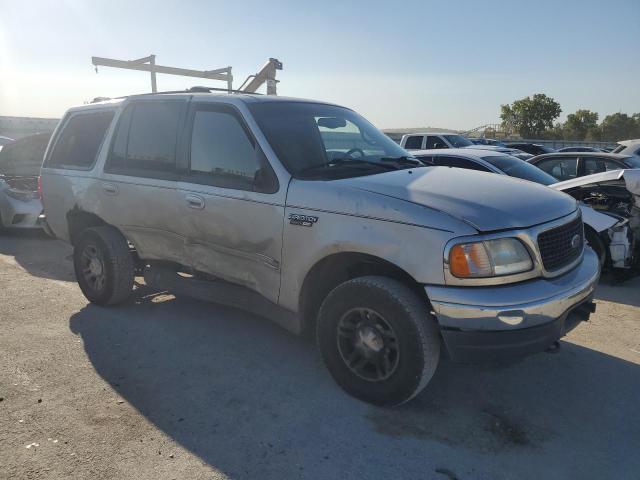 1FMRU1664YLA46305 - 2000 FORD EXPEDITION XLT SILVER photo 4