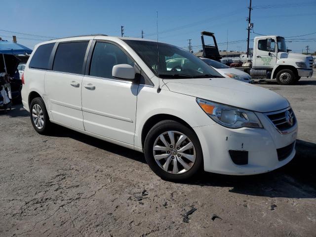 2C4RVABG4CR391026 - 2012 VOLKSWAGEN ROUTAN SE WHITE photo 4