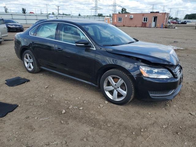 1VWBT7A35FC031380 - 2015 VOLKSWAGEN PASSAT SE BLACK photo 4