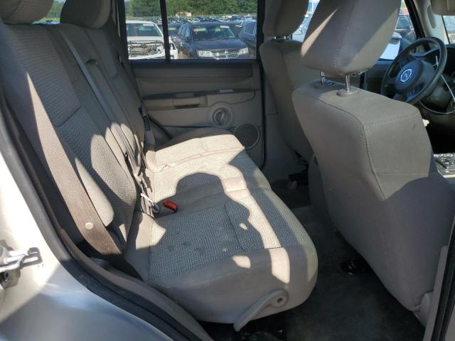 1J8HG48P27C702264 - 2007 JEEP COMMANDER TAN photo 11