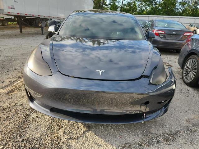 5YJ3E1EA1NF327635 - 2022 TESLA MODEL 3 GRAY photo 5