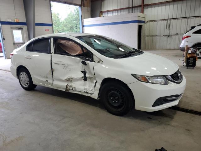 19XFB2F53FE286588 - 2015 HONDA CIVIC LX WHITE photo 4