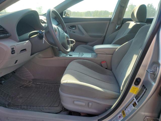 4T4BF3EK6BR193951 - 2011 TOYOTA CAMRY BASE SILVER photo 7