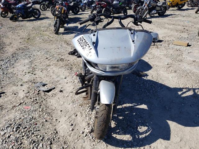 1HD1KH719RB623175 - 2024 HARLEY-DAVIDSON FLTRX 银色 照片 2