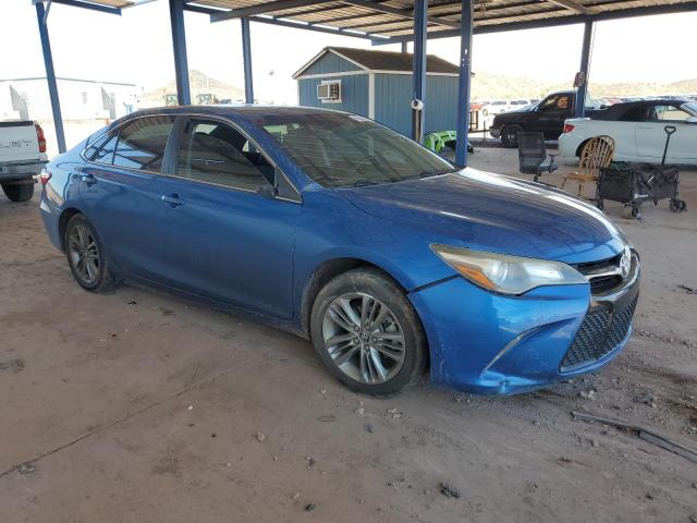 4T1BF1FK9HU769098 - 2017 TOYOTA CAMRY LE 蓝色 照片 4