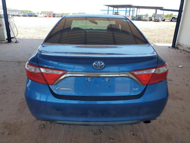 4T1BF1FK9HU769098 - 2017 TOYOTA CAMRY LE 蓝色 照片 6