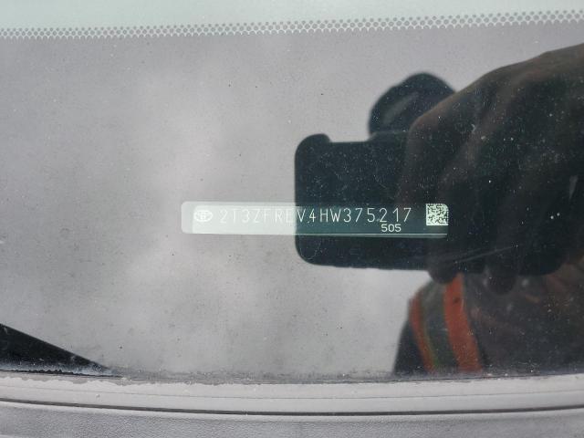 2T3ZFREV4HW375217 - 2017 TOYOTA RAV4 LE 灰色 照片 13