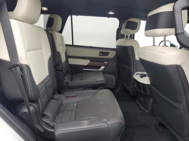 7SVAAABA7PX016524 - 2023 TOYOTA SEQUOIA SR5 WHITE photo 11