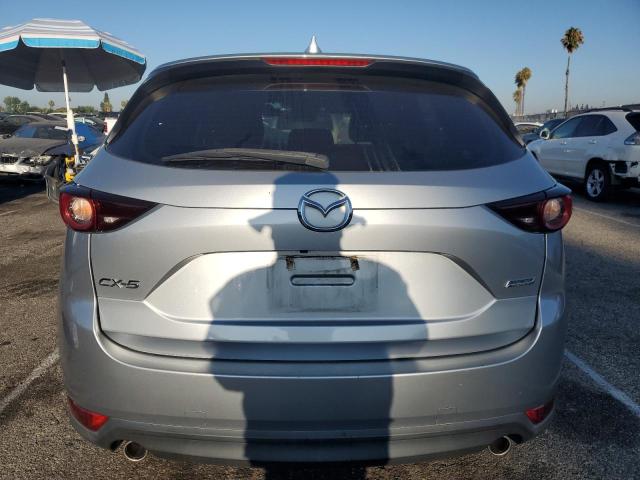 JM3KFABM0J0309148 - 2018 MAZDA CX-5 SPORT Gümüş fotoğraf 6