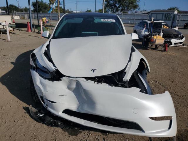 7SAYGDED5RF123120 - 2024 TESLA MODEL Y WHITE photo 5