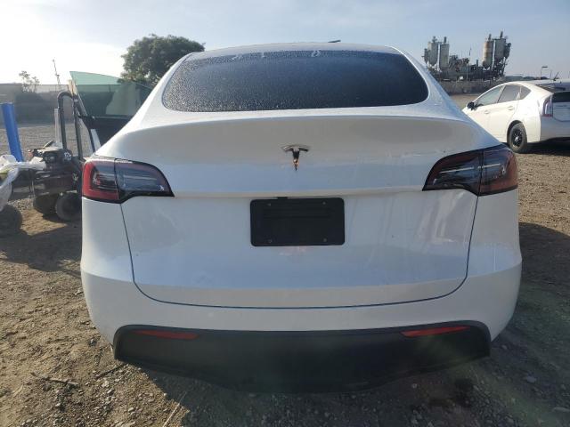7SAYGDED5RF123120 - 2024 TESLA MODEL Y WHITE photo 6