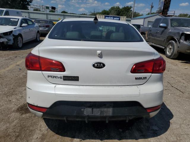 KNAFX6A84E5216986 - 2014 KIA FORTE EX WHITE photo 6