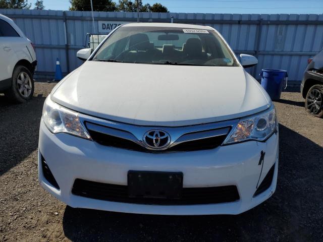 4T1BF1FK7CU573587 - 2012 TOYOTA CAMRY BASE WHITE photo 5
