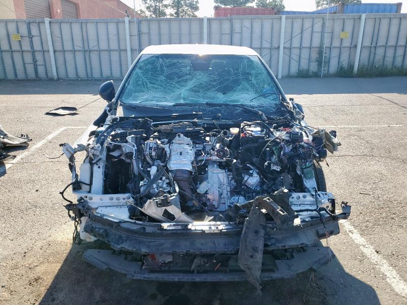 19XFL2H8XRE001930 - 2024 HONDA CIVIC SPORT WHITE photo 5