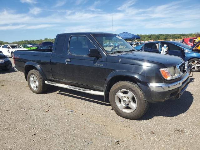 1N6ED26YXYC367563 - 2000 NISSAN FRONTIER KING CAB XE BLACK photo 4