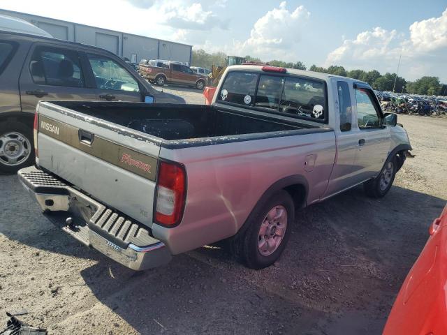 1N6DD26S5WC358662 - 1998 NISSAN FRONTIER KING CAB XE GRAY photo 3