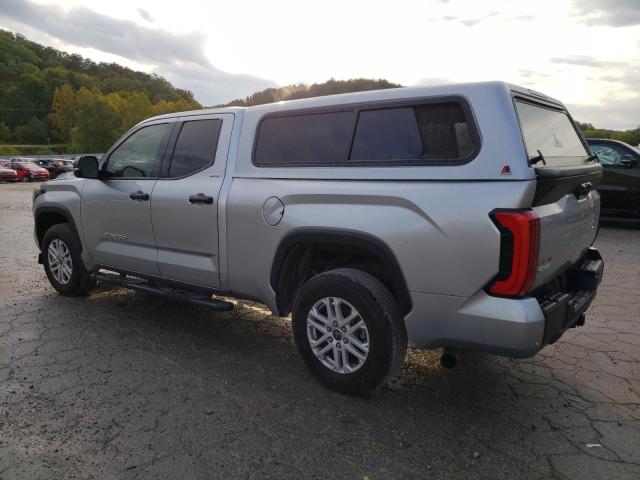 5TFLA5DA9NX031448 - 2022 TOYOTA TUNDRA DOUBLE CAB SR SILVER photo 2