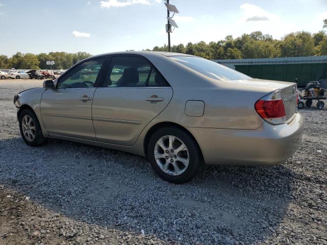 JTDBF30K050163989 - 2005 TOYOTA CAMRY LE BEIGE photo 2