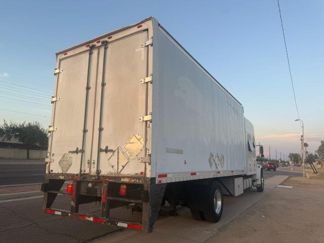 1FVACXBS9CHBR5497 - 2012 FREIGHTLINER M2 106 MEDIUM DUTY WHITE photo 4