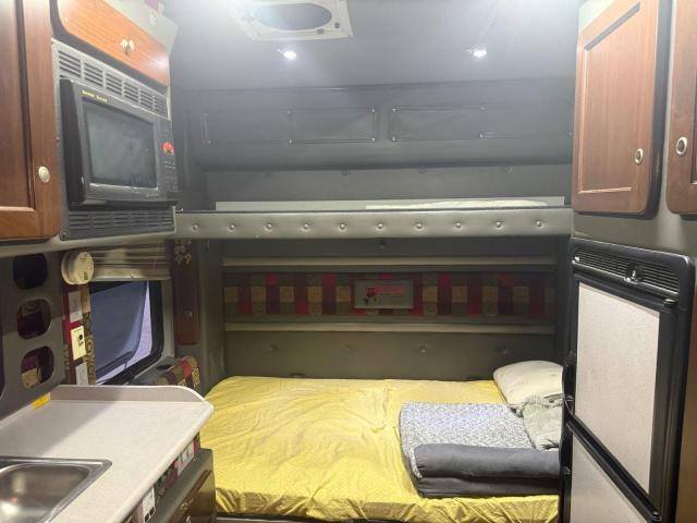 1FVACXBS9CHBR5497 - 2012 FREIGHTLINER M2 106 MEDIUM DUTY WHITE photo 6