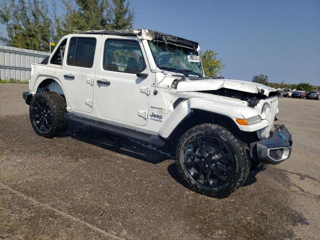 1C4JJXP69NW138368 - 2022 JEEP WRANGLER U SAHARA 4XE WHITE photo 4