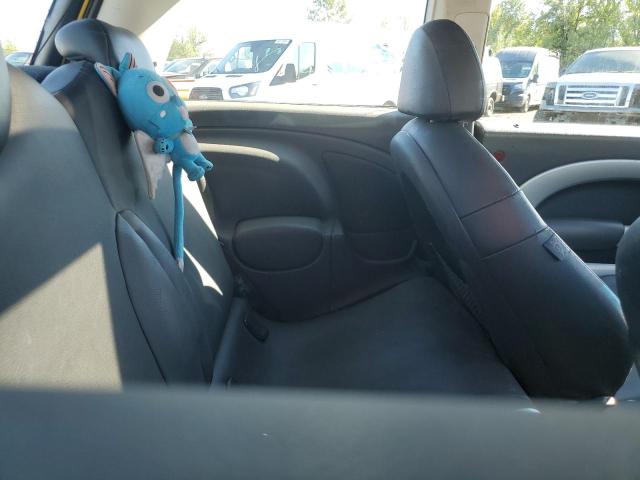 WMWRC33433TC39284 - 2003 MINI COOPER YELLOW photo 10