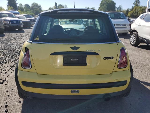 WMWRC33433TC39284 - 2003 MINI COOPER YELLOW photo 6