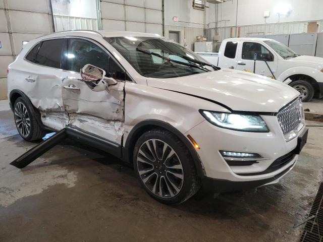 5LMTJ3DHXKUL45438 - 2019 LINCOLN MKC RESERVE WHITE photo 4