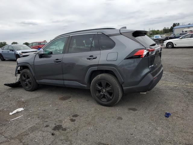 2T3P1RFV2MC157406 - 2021 TOYOTA RAV4 XLE GRAY photo 2