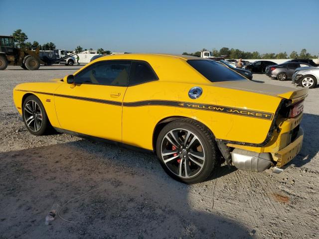 2C3CDYCJXCH229648 - 2012 DODGE CHALLENGER SRT-8 YELLOW photo 2