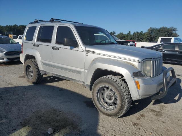 1J8GN28K69W510311 - 2009 JEEP LIBERTY SPORT SILVER photo 4