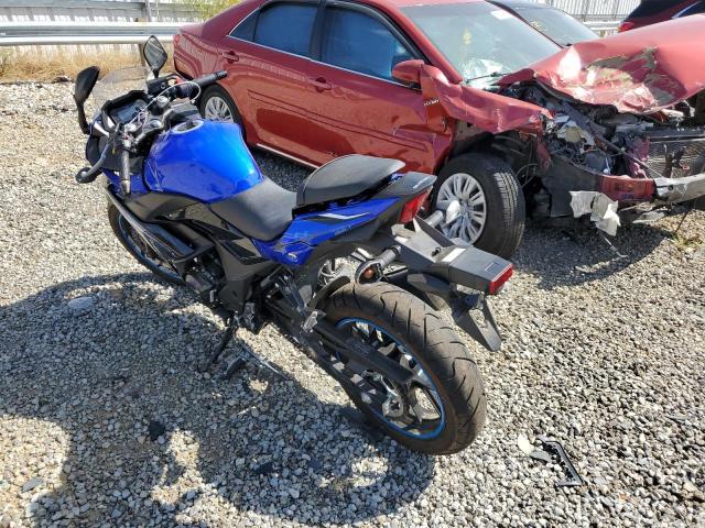 LC6DN11A2N1100095 - 2022 SUZUKI GSX250R BLUE photo 3