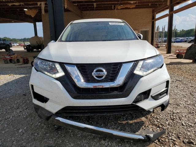 JN8AT2MT4HW137404 - 2017 NISSAN ROGUE S WHITE photo 5