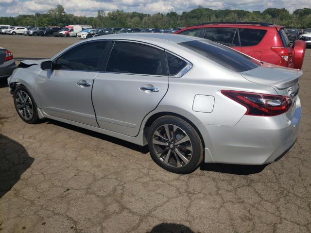 1N4AL3AP3HN333578 - 2017 NISSAN ALTIMA 2.5 SILVER photo 2