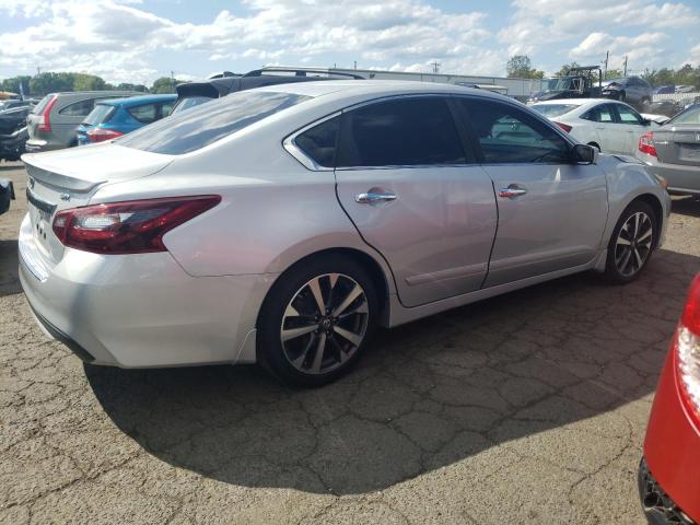 1N4AL3AP3HN333578 - 2017 NISSAN ALTIMA 2.5 SILVER photo 3